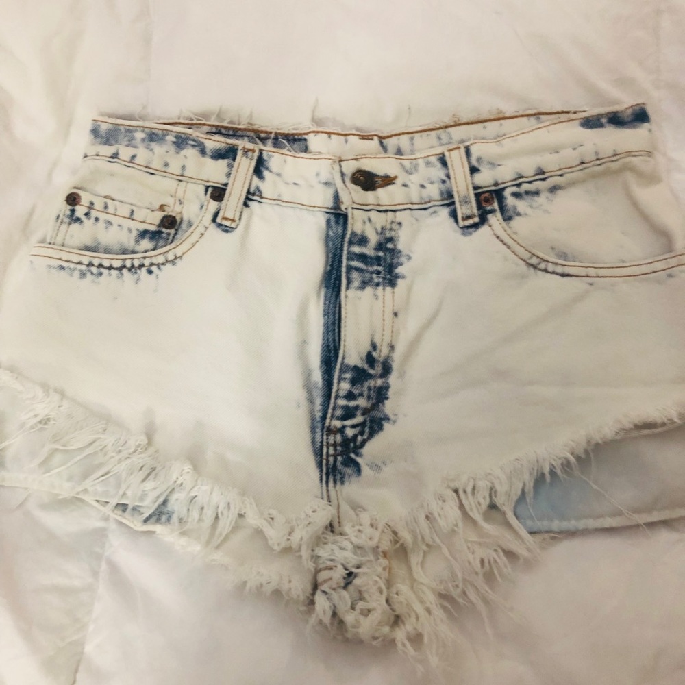 Vintage Levi’s cutoff